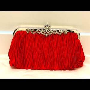 Red evening Clutch